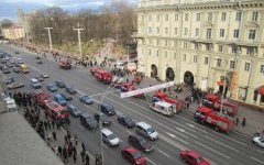 Минск. Станция метро «Октябрьская». 11 апреля 2011 года