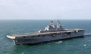 Корабль-вертолетоносец Makin Island. Фото с сайта wikipedia.org
