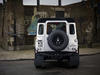 Трехдверный Land Rover Defender Raw Limited Edition. Зад-фронт