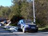 Audi Q7 на искусственных неровностях. Вид спереди