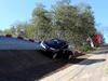 Audi Q7 на искусственных неровностях. Вид спереди