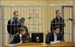 Д.Коновалов и В.Ковалев на слушаниях по делу о теракте в минском метро