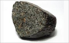 Хондритовый метеорит (фото wikimedia.org)