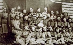 Женский взвод (г. Алатырь, 1943 год). Фото предоставлено автором