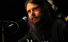 Дмитрий Ревякин. Фото Штефана Унгару с сайта kalinovmost.ru