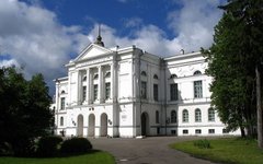 Главный корпус ТГУ. Фото Максим Вотяков с сайта wikimedia.org