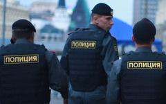Сотрудники полиции © KM.RU, Дарья Семина