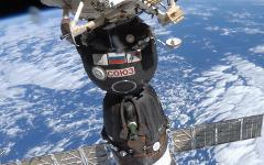 Cтыковка «Союза» c МКС. Фото с сайта federalspace.ru