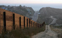 Граница США и Мексики. Фото с сайта usopenborders.com