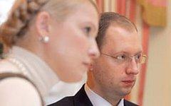 Юлия Тимошенко и Арсений Яценюк. Фото с сайта obozrevatel.com