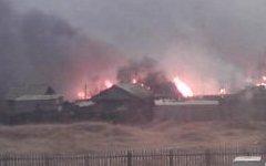 Пожар в поселке Тыгда. Фото пресс-службы ГУ МЧС России по Амурской области