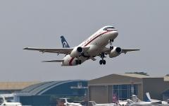 SSJ-100. Фото Сергея Доля (sergeydolya.livejournal.com)