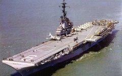 Штурмовой корабль USS Essex. Фото с сайта astronaut.ru