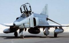 RF-4E. Фото с сайта dogswar.ru