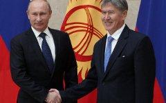 Владимир Путин и Алмазбек Атамбаев © РИА Новости, Михаил Климентьев