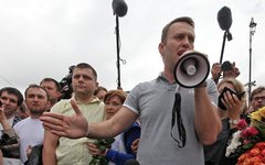 Петр Офицеров и Алексей Навальный 20 июля © KM.RU, Алексей Белкин