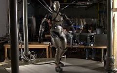 Робот Petman. Фото с сайта bostondynamics.com