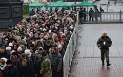 Очередь к Дарам волхвов © РИА Новости, Максим Блинов
