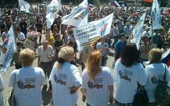 Участники митинга в Донецке. Фото пользователя Twitter Petr Shelomovskiy