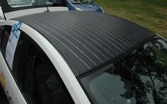 Солнечная батарея на крыше Prius. Фото ShakataGaNai с сайта wikimedia.org
