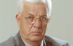  Раймонд Паулс эмигрировал с семьей из Латвии