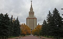 Здание МГУ 