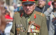 «Хор Турецкого» и  Soprano бесплатно споют трех на вокзалах в День Победы