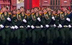 Стоп-кадры из видеотрансляции