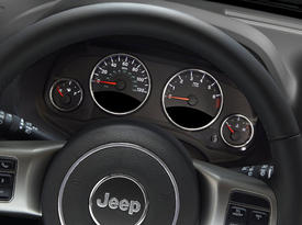 Jeep Compass (2011). Рулевое колесо. Фото Jeep