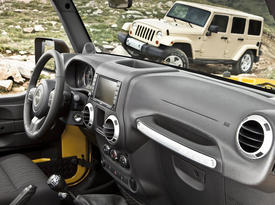 Jeep Wrangler 2011. Фото 3 Chrysler