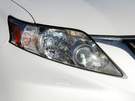 Lexus RX 350. Фара