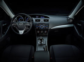 Mazda 3. Фото Mazda