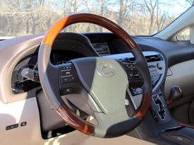 Lexus RX 350. Руль