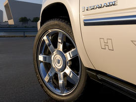 Cadillac Escalade Hybrid. Диск
