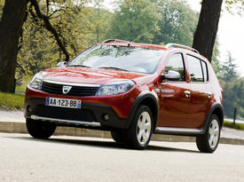 Renault Sandero Stepway. Вид спереди. Фото Renault 
