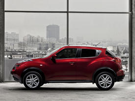 Nissan Juke. Вид сбоку