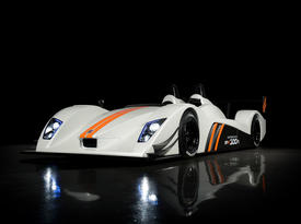 Caterham SP 300R. Вид спереди
