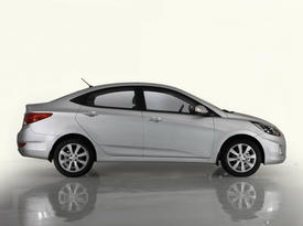 Hyundai Solaris. Вид сбоку