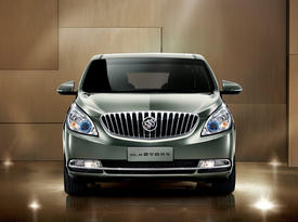 Buick GL8. Вид спереди. Фото с сайта netcarshow.com