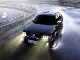 Mitsubishi Pajero Sport (2005-2007). Вид спереди