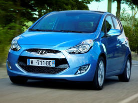 Hyundai ix20. Вид спереди