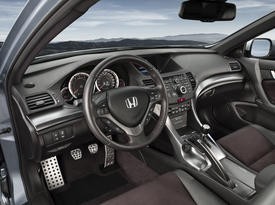 Honda Accord (2012). Салон