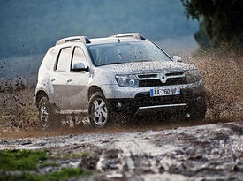 Renault Duster. Вид спереди