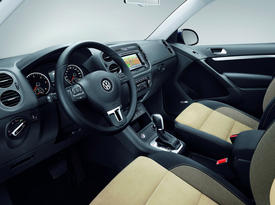 Volkswagen Tiguan (2012). Салон