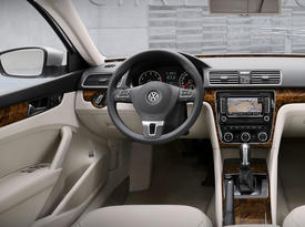 Volkswagen Passat US Version. Руль, передняя панель, центральная консоль