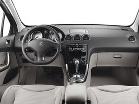 Peugeot 308 (2012). Салон