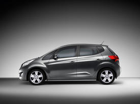 Kia Venga бок. Фото Kia