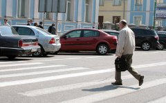 Новые подставы. Теперь пешеходные, фото с сайта avto.ru