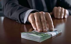 Разгул коррупции в России провоцирует сама система власти