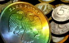 Правительство Медведева обрушило рубль самим фактом своего существования